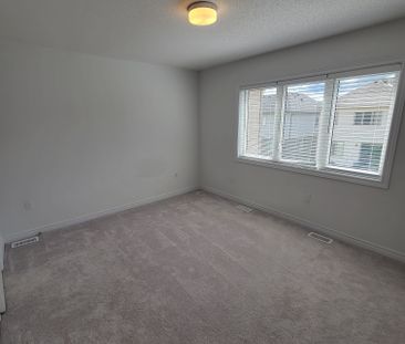 For Lease - 19 Edminston Drive, Centre Wellington, Ontario - Photo 6