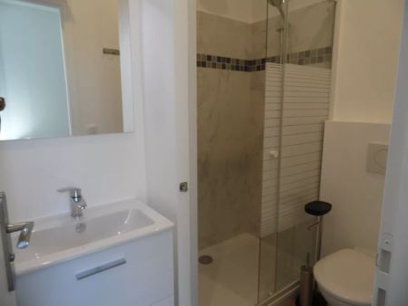 chambre dans colocation centre ville Cannes la Bocca - Photo 5