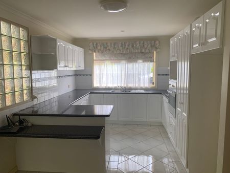 When Location & Convenience Is Important - Photo 5