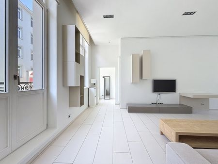 Appartement te huur in Ixelles - Photo 3