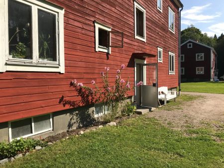 Björkbyvägen: Rymlig fyra i naturskön miljö - Photo 3