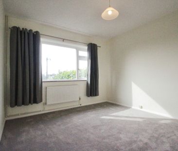 2 bed maisonette to rent in Moor Lane, SL6 - Photo 4
