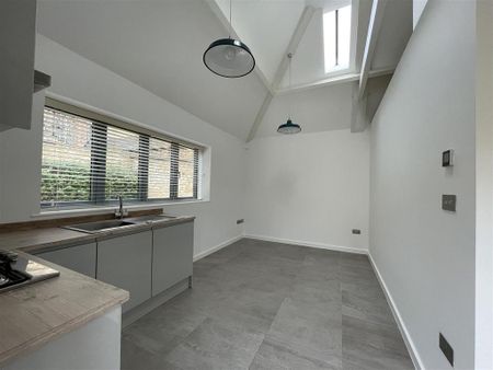 1 bedroom detached house to rent - Photo 3