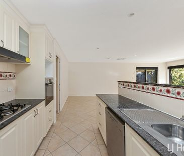 15 Saltbush Street, Harrison ACT, Belconnen - Photo 3