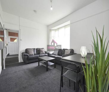 6 bedroom house to rent - Photo 2