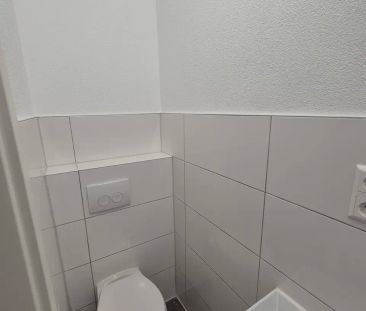 Frisch sanierte 1-Zimmer-Wohnung, zentral gelegen beim Postplatz in... - Photo 5