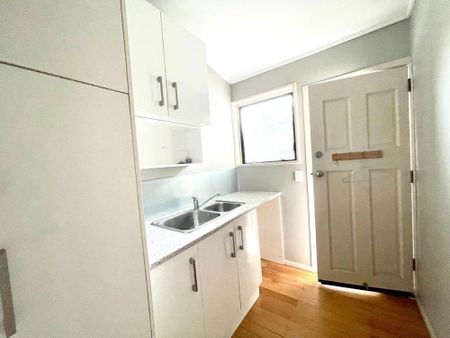 3 Bedrooms, Pt England - Photo 5