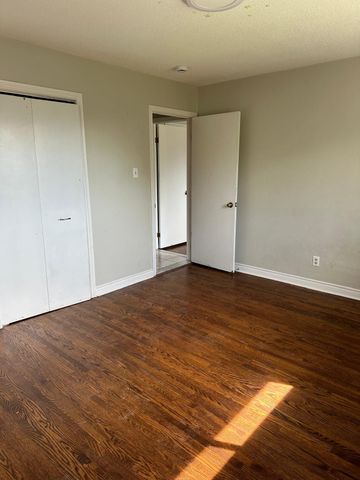 For Lease - 134 Jade Crescent Unit# Main, Brampton, Ontario - Photo 4