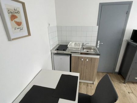 CHARMANT PETIT STUDIO PROCHE CENTRE VILLE ET TOUTES COMMODITEES - Photo 5