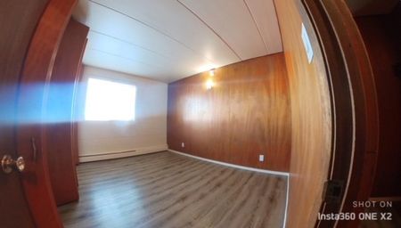 1 BDRM/1 BATH – 2315 7TH ST E – Available SEPT 1ST - Photo 2