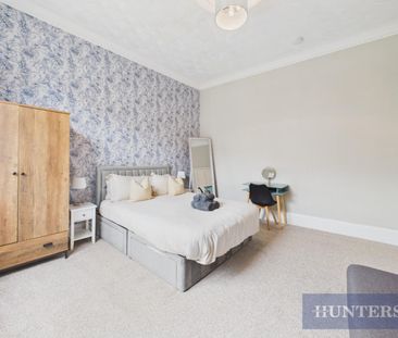 1 bedroom Flat To Let Total Size: 739 SQ FT - Photo 1