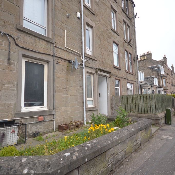 341 Clepington Road, Coldside, Dundee - Photo 1