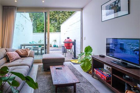 VOLLEDIG GEMEUBELDE WONING TE HUUR VLAKBIJ HET CENTRUM VAN SINT-TRUIDEN - Photo 2