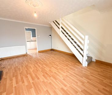 2 bedroom terraced house to rent - Photo 1