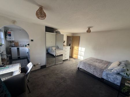 Studio Flat, Moriatry Close, N7 - Photo 3