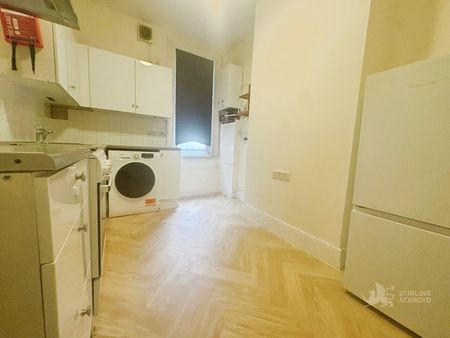 Lower Addiscombe Road, Croydon, CR0 6AA - Photo 4