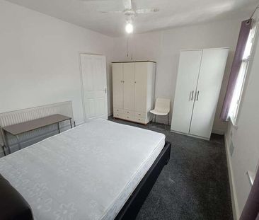 Kingsley Road, TW3 - Photo 4