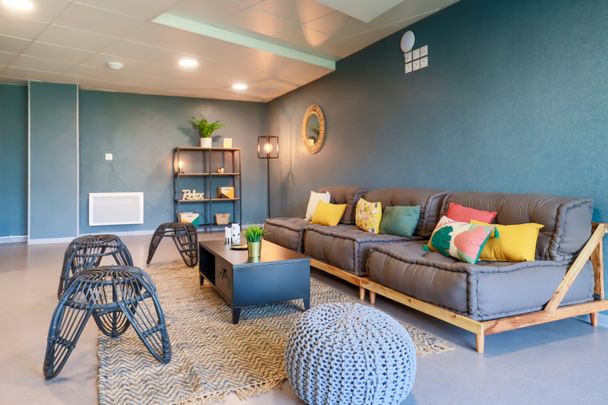 Location Appartement 1 pièce 18m² NIMES 30000 - Photo 1