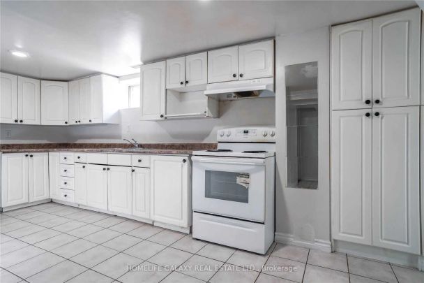 Detached Home For Lease | E8430244 - Photo 1