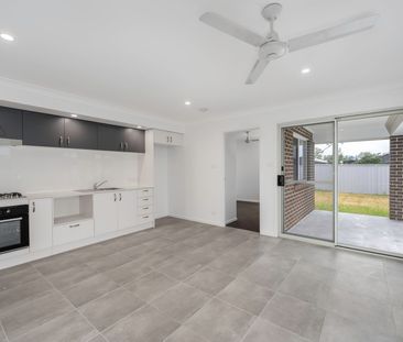 Modern and Comfortable - Photo 3