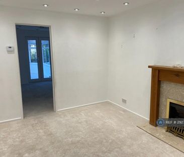 3 bedroom detached house to rent - Photo 1
