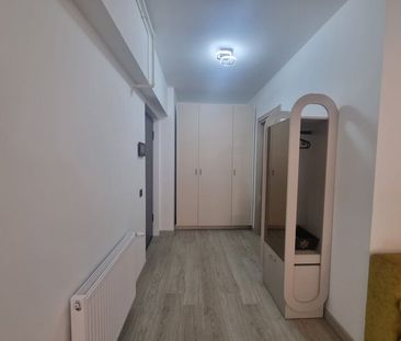 Dristor, garsoniera spatioasa, bloc nou, prima inchiriere. - Photo 1