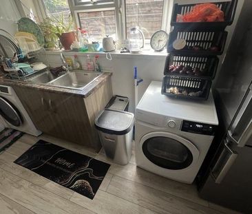 Room in a Shared House, Reginald Road, E7 - Photo 2