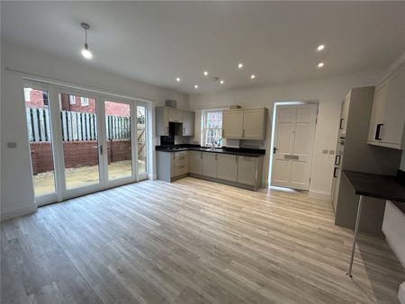 Library Close, Bridgwater, TA6 - Photo 5