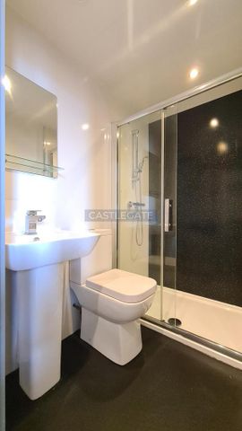 6 bedroom flat share to rent - Photo 5