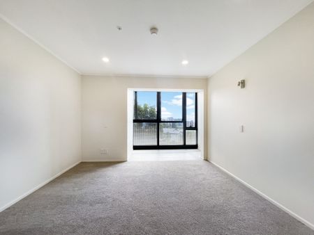 Luna Apartments - 1 Bedroom - 1 Bathroom - 1 Secure Carpark - Photo 3
