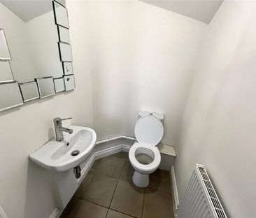 3 bedroom semi-detached house to rent - Photo 6