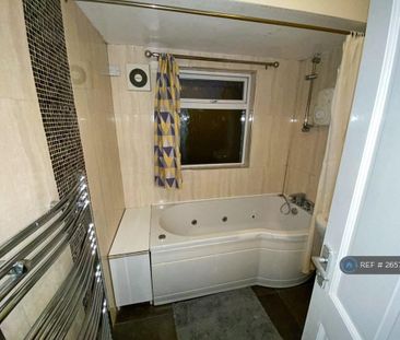 1 bedroom in a house share to rent - Photo 6