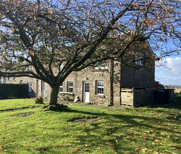 Four bedroom detached cottage in a rural location with views over t... - Photo 1