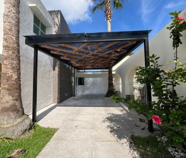 Casa en Jardín Real con 3 Habitaciones y 5 Baños Completos! - Photo 3