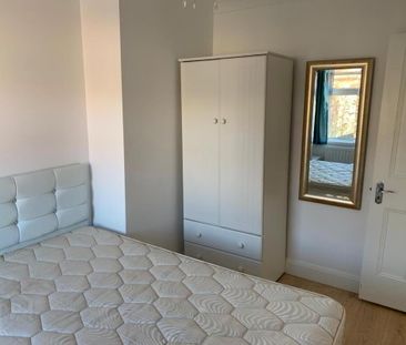 119 Donnybrook St, Belfast, BT9 7DE - Photo 2