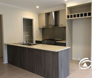 16 Godfrey Avenue, 3977, Cranbourne East Vic - Photo 4