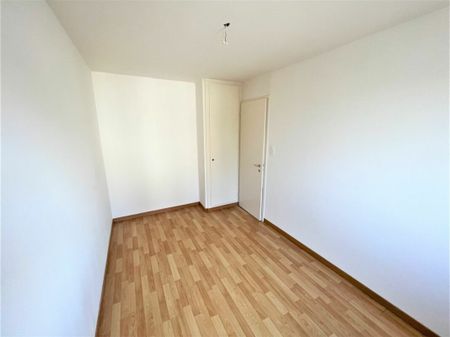 Familienfreundliche Altbauwohnung mit Balkon an ruhiger Lage - Photo 3