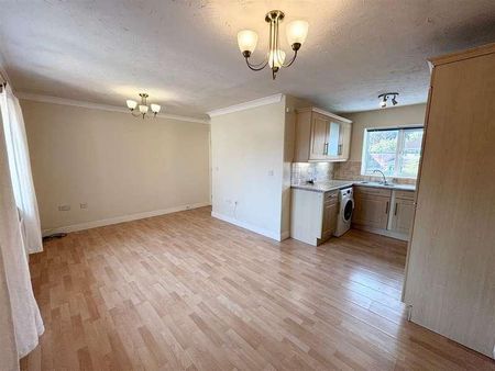 Finmere Way, Shirley, Solihull, B90 - Photo 2