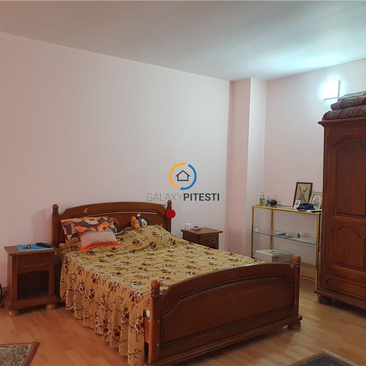 De inchiriat garsoniera zona centrala, str. Crinului, mobilata si utilata - Fotografie 1