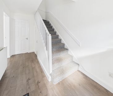 Price £1,195 pcm - Available Now - Unfurnished - Photo 1