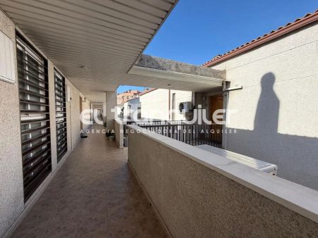 Coslada - Photo 2
