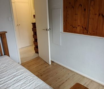 1 Bed Terraced House, Kenilworth Road, SE20 - Photo 3