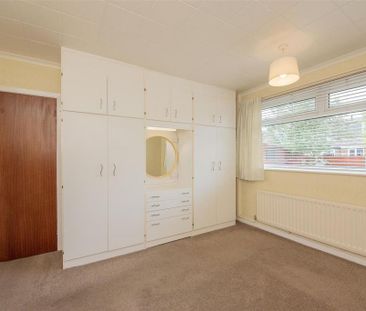 2 bedroom semi-detached bungalow to rent - Photo 6