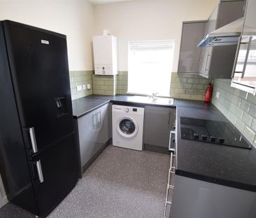 1 bedroom house to rent - Photo 2