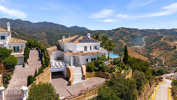 Luxury Villa for rent in Marbella, Spain - Photo 1