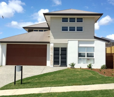 17 Apple Berry Avenue, Coomera, QLD - Photo 4