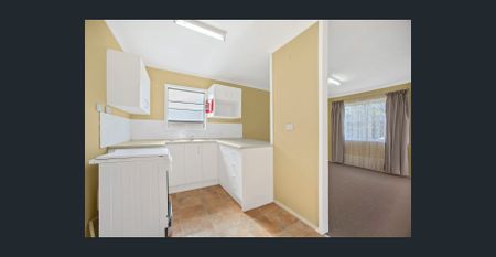 Central Two Bedroom Unit - Photo 5