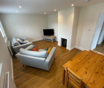 Thompson Avenue - Photo 1