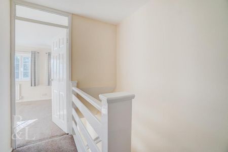 2 bedroom townhouse to rent - Photo 4