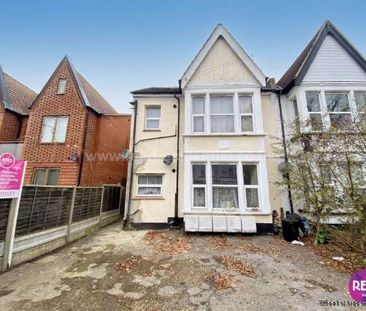 1 bedroom property to rent in Westcliff On Sea - Photo 3